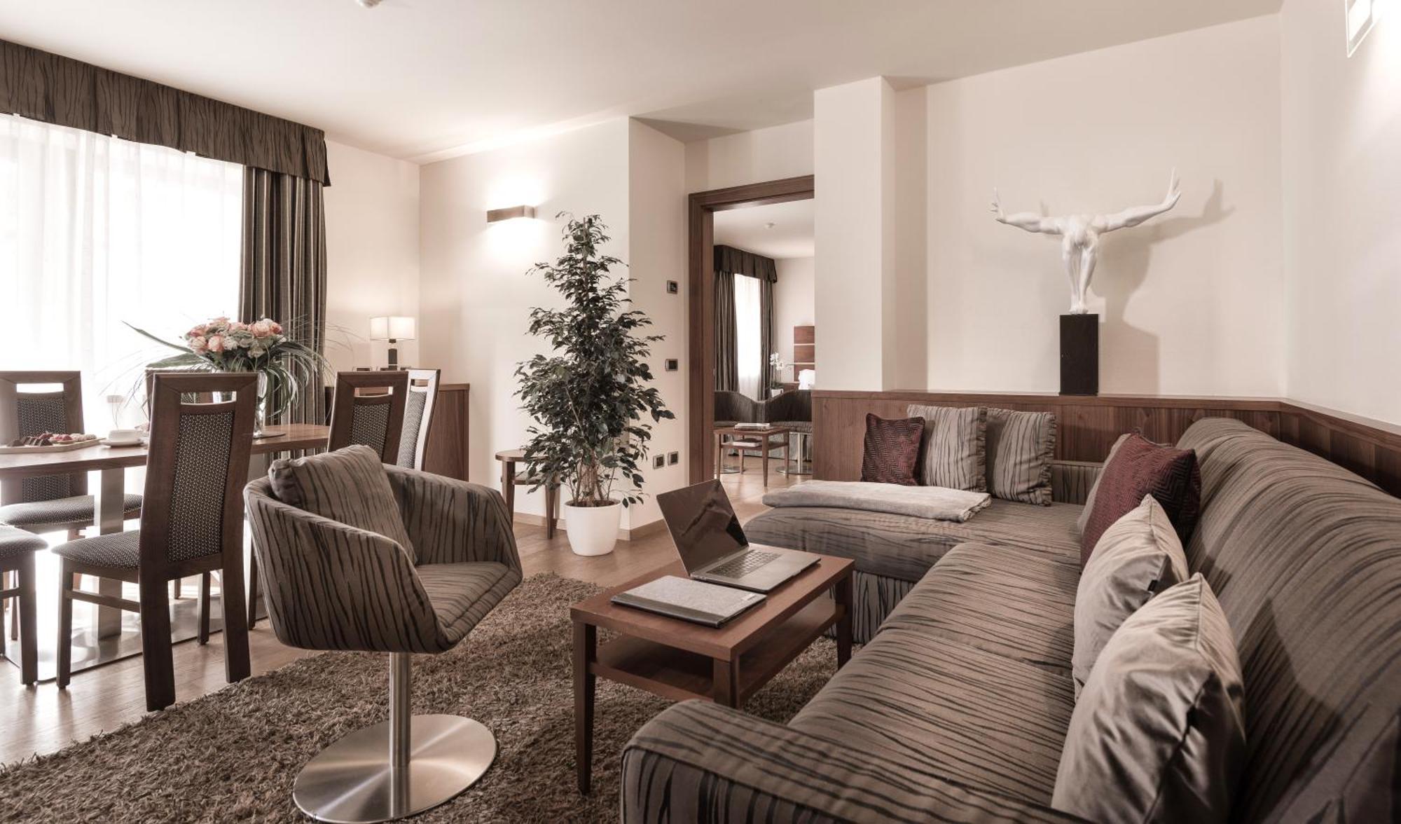 Solea Dolomiti Boutique Hotel Fai Della Paganella Esterno foto