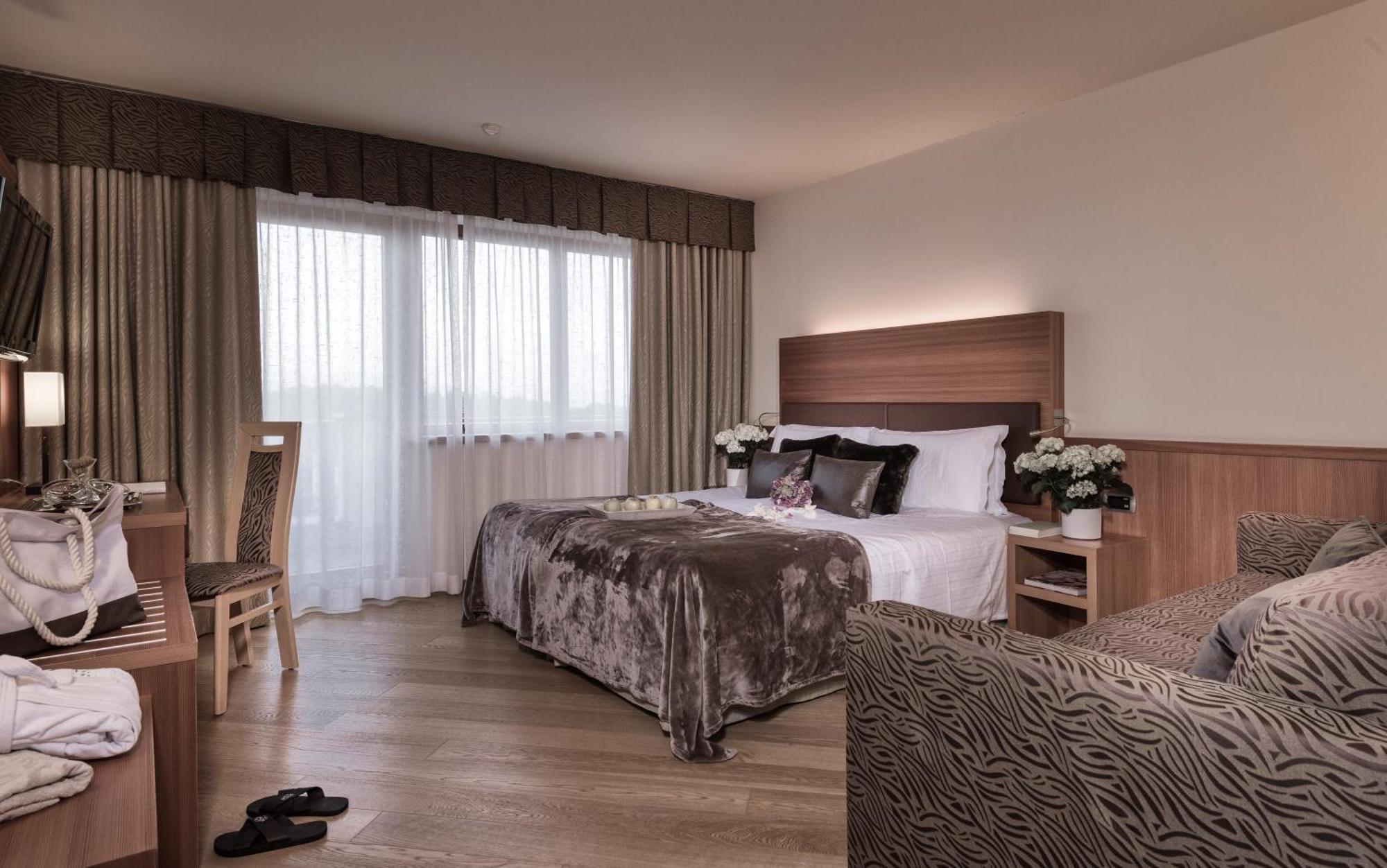 Solea Dolomiti Boutique Hotel Fai Della Paganella Esterno foto